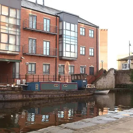 Urban Banana * Leeds (West Yorkshire)