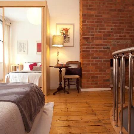 Urban Banana Apartment