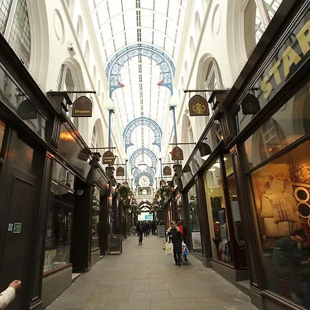 Urban Banana * Leeds (West Yorkshire)